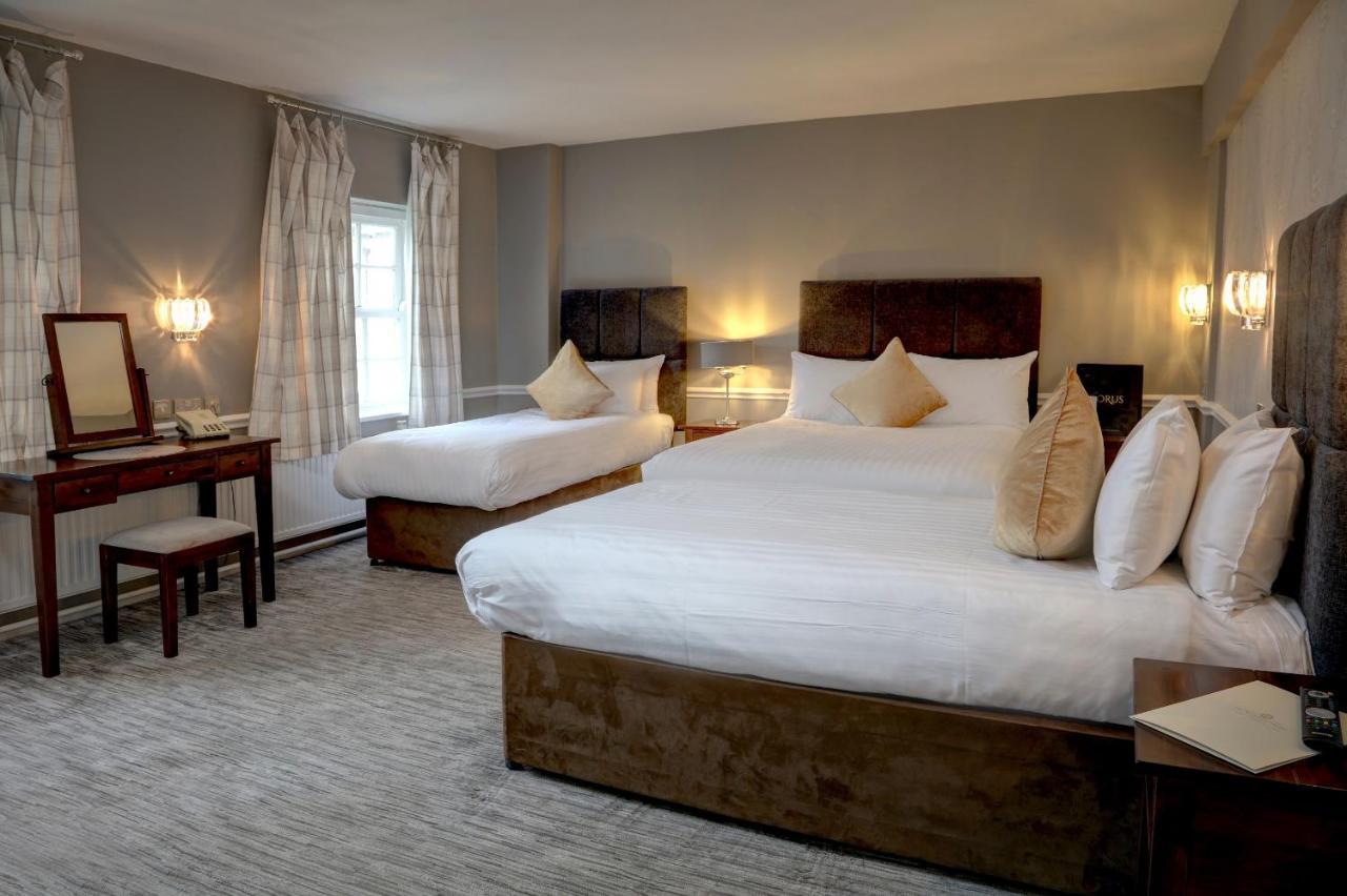 The Regency Hotel Солихъл Екстериор снимка