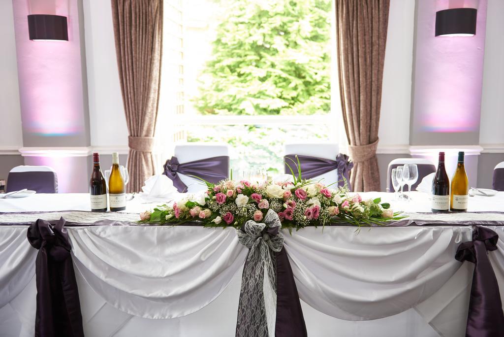 The Regency Hotel Солихъл Екстериор снимка